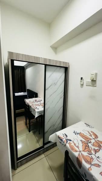 For Rent - Flexis @ One South