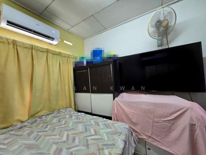 Pangsapuri untuk Dijual di Subang Perdana Goodyear Court 2 - Dylan Kwan - Bedroom - PropertyGuru.com.my