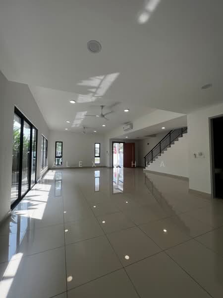 2-storey Terraced House for Rent in Kota Kemuning (Shah Alam) - Alex Chua - Living Room - PropertyGuru.com.my