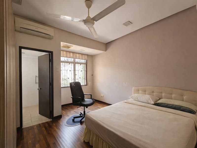 2-storey Terraced House for Sale in Kota Kemuning (Shah Alam) - SK Thiam - Bedroom - PropertyGuru.com.my