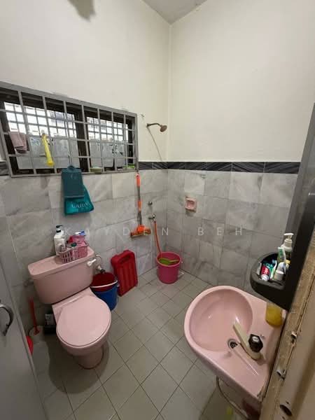 2-storey Terraced House for Sale in Skudai (Johor) - Kayden Beh - Bathroom - PropertyGuru.com.my