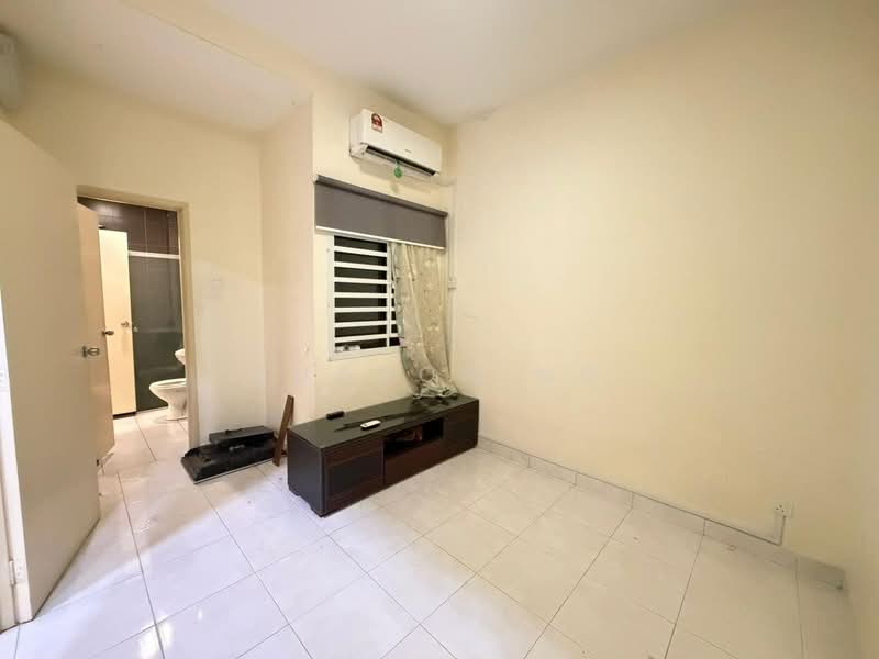 2-storey Terraced House for Sale in Taman Seri Austin (Tebrau) - Sharon Ng - Interior - PropertyGuru.com.my