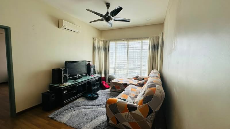 Semi-Detached House for Sale in Anggun 2 Residence (Rawang) - Ken Chong - Living Room - PropertyGuru.com.my