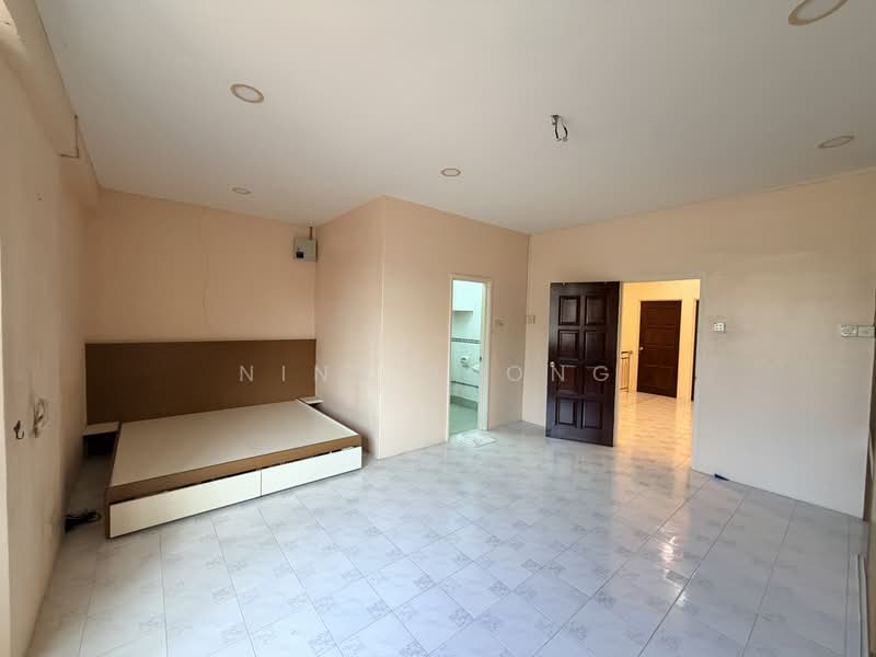 Rumah Teres 2 Tingkat untuk Dijual di Bayan Lepas (Penang) - Nina Teong - Bedroom - PropertyGuru.com.my
