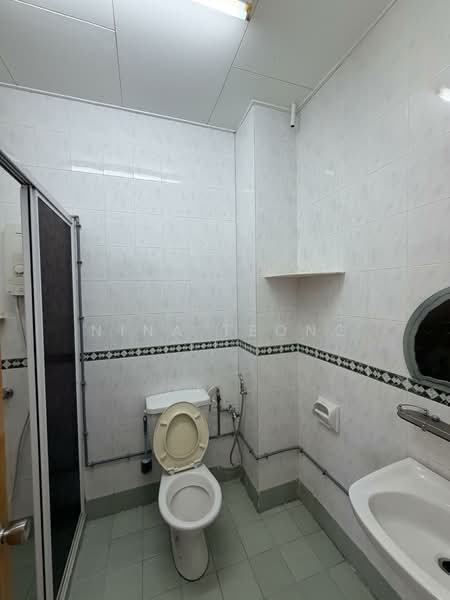 Rumah Teres 2 Tingkat untuk Dijual di Bayan Lepas (Penang) - Nina Teong - Bathroom - PropertyGuru.com.my