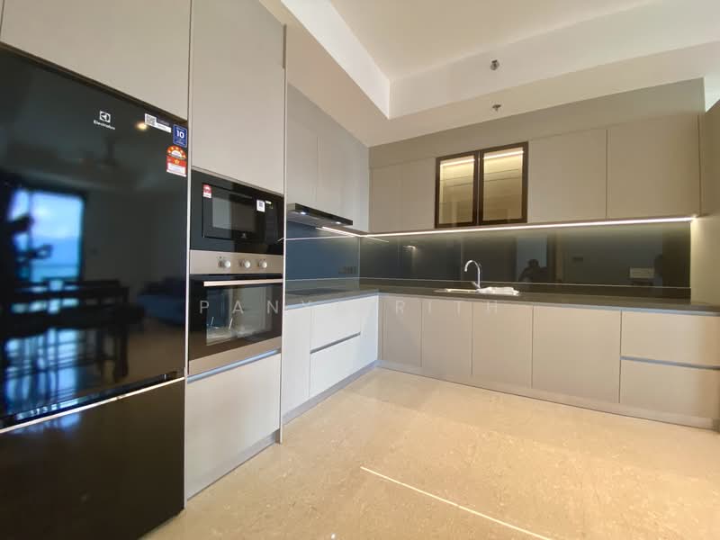 Service Residence for Sale at Marriott Residence @ Gurney - Panya Rith - Kitchen - PropertyGuru.com.my