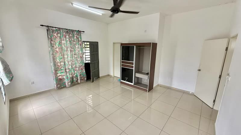 2-storey Terraced House for Sale in Taman Tiara Sendayan (Bandar Sri Sendayan) - Afif Azizan - Bedroom - PropertyGuru.com.my