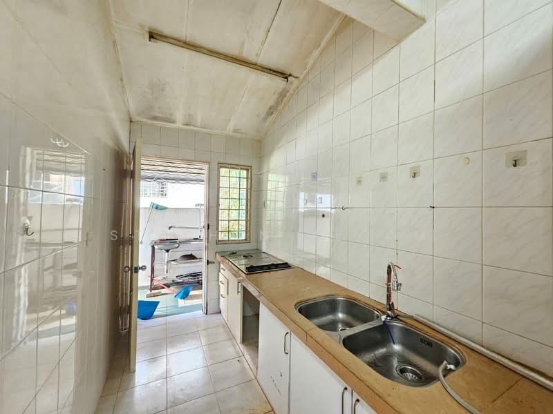 2-storey Terraced House for Rent in Taman Seri Taming (Cheras) - Stephen Megam - Kitchen - PropertyGuru.com.my