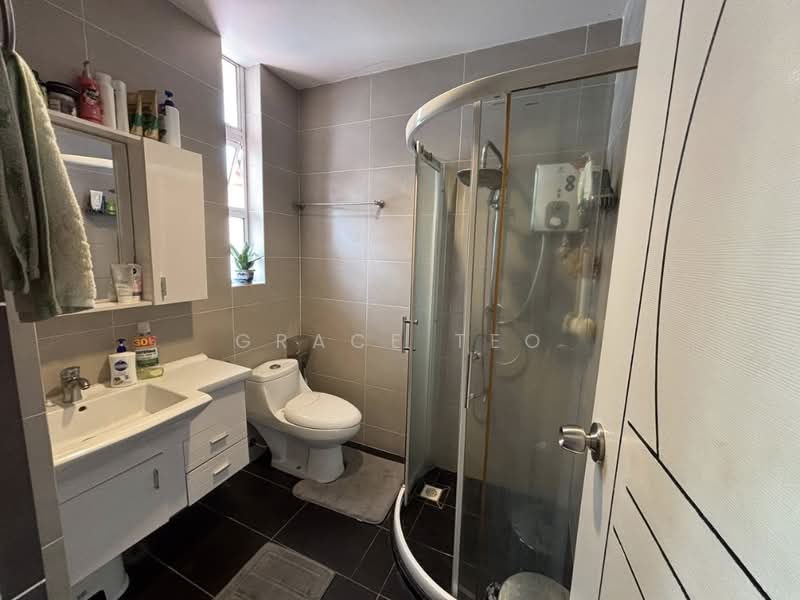 Taman Donggongon, 2 Storey Semi-D untuk Untuk Dijual - RM 1,200,000, Apr 2026 - Bathroom - PropertyGuru.com.my