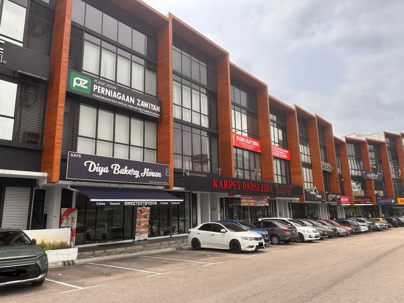 Shop / Office for Sale in Taman Damansara Aliff (Tampoi) - Iden Tan - Exterior - PropertyGuru.com.my