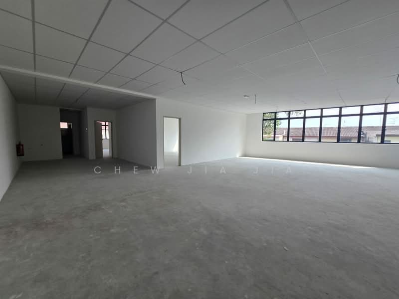 Shop for Rent in Taman Desa Cemerlang (Ulu Tiram) - Chew Jia Jia - Interior - PropertyGuru.com.my