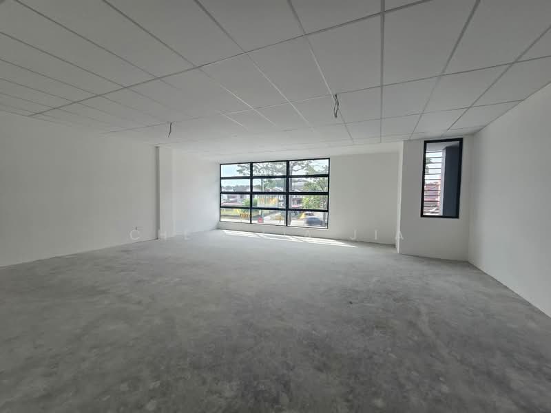 Shop for Rent in Taman Desa Cemerlang (Ulu Tiram) - Chew Jia Jia - Interior - PropertyGuru.com.my