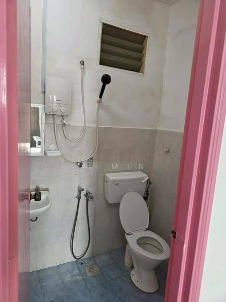 Villa Krystal @ Bandar Selesa Jaya untuk Untuk Disewa - RM 1,800 /bulan, Apr 2026 - Bathroom - PropertyGuru.com.my