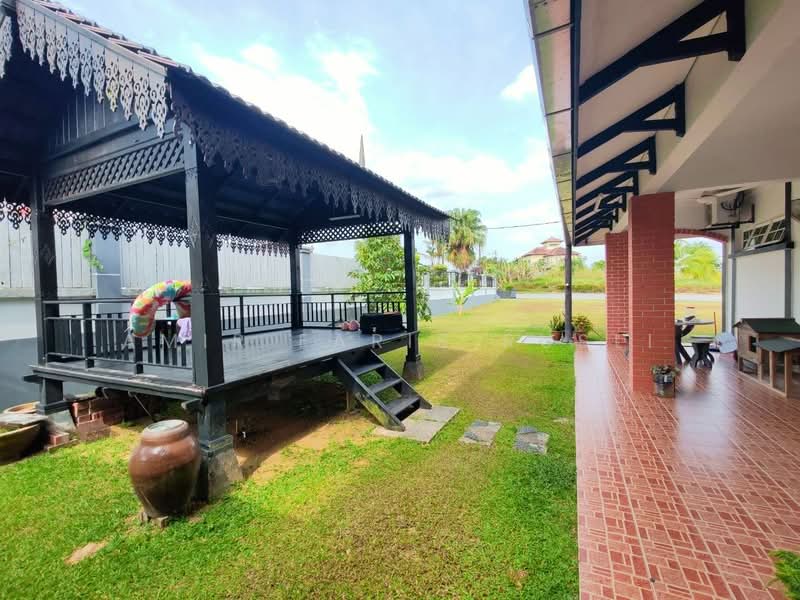 Link Bungalow for Sale in Bandar Putra (Kulai) - Amir Faris Rusli - Exterior - PropertyGuru.com.my
