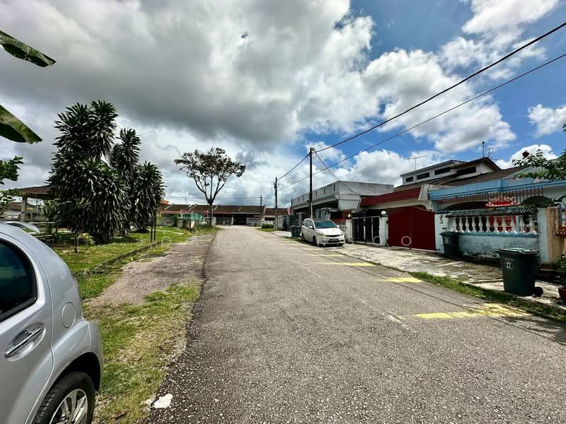 1-storey Terraced House for Sale in Johor Bahru (Johor) - Joanne Ngoo - Exterior - PropertyGuru.com.my