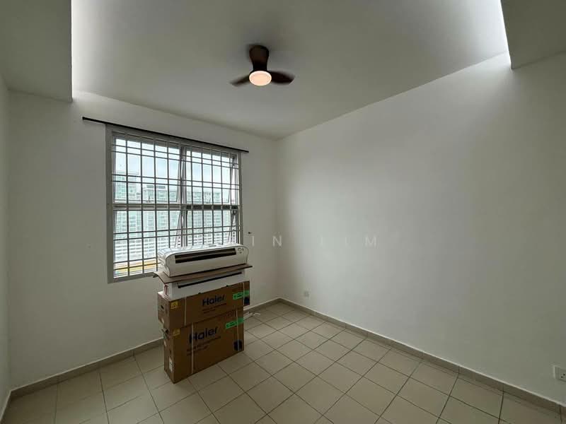 Apartment for Sale at Lake View Suites - Robin Lim - PropertyGuru.com.my