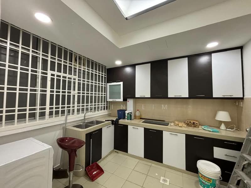 Apartment for Sale at Lake View Suites - Robin Lim - PropertyGuru.com.my