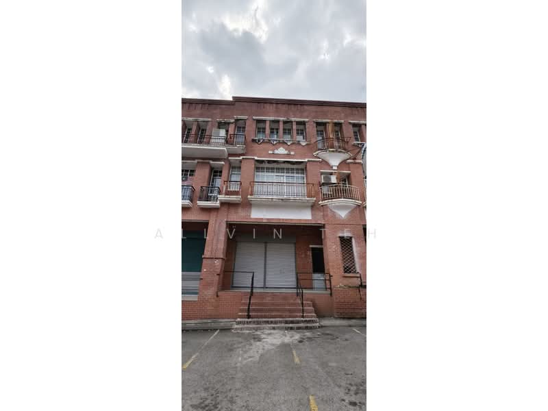 Kedai untuk Disewa di Bandar Sungai Long (Selangor) - Allvin Teh - Exterior - PropertyGuru.com.my
