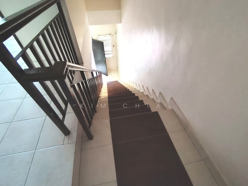 2-storey Terraced House for Sale in Rawang Perdana (Rawang) - Kim Chia - Corridor - PropertyGuru.com.my