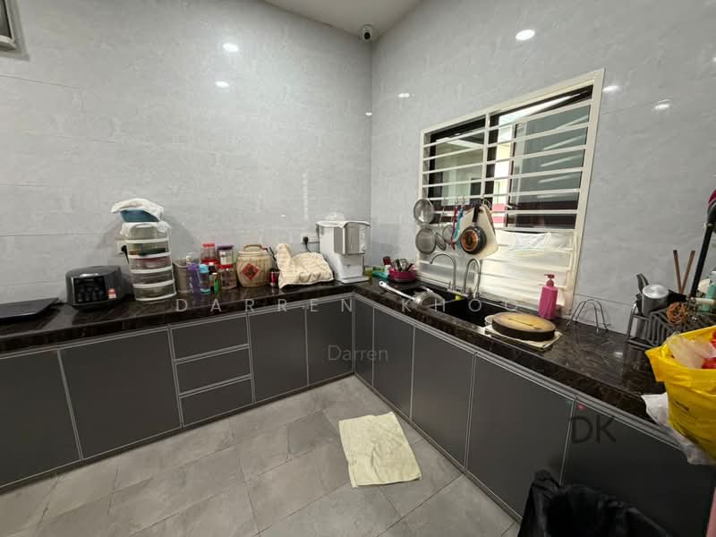 Semi-Detached House for Sale in Bandar Kinrara (Selangor) - Darren Khoo - Kitchen - PropertyGuru.com.my