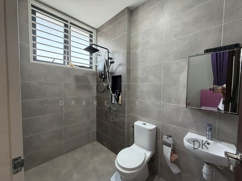 Semi-Detached House for Sale in Bandar Kinrara (Selangor) - Darren Khoo - Bathroom - PropertyGuru.com.my