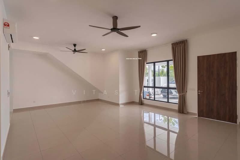 EMBER @ Eco Ardence untuk Untuk Disewa - RM 3,200 /bulan, Apr 2026 - Living Room - PropertyGuru.com.my