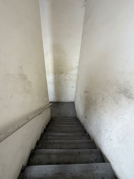 Semi-D Factory for Sale in Balakong (Selangor) - Nicholas Lee - Corridor - PropertyGuru.com.my