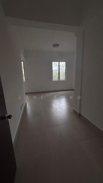 Kondominium untuk Dijual di Sri Lojing Condominiums - Jane Fong - master room - PropertyGuru.com.my