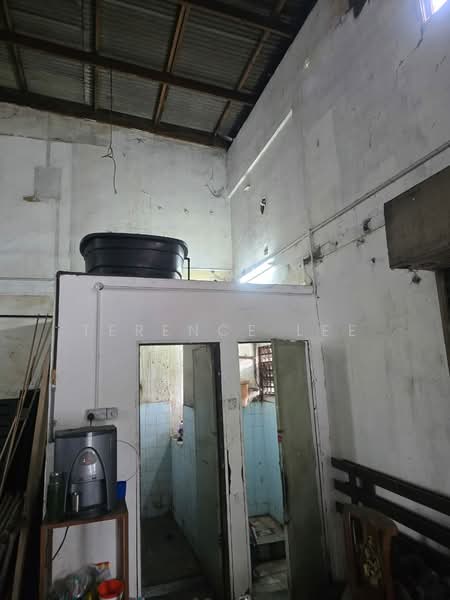 Terrace Factory for Sale in Taman Klang Utama (Kapar) - Terence Lee - Bathroom - PropertyGuru.com.my