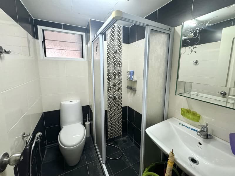 Condominium for Rent at Gurney Park Condominium - Panya Rith - Bathroom - PropertyGuru.com.my