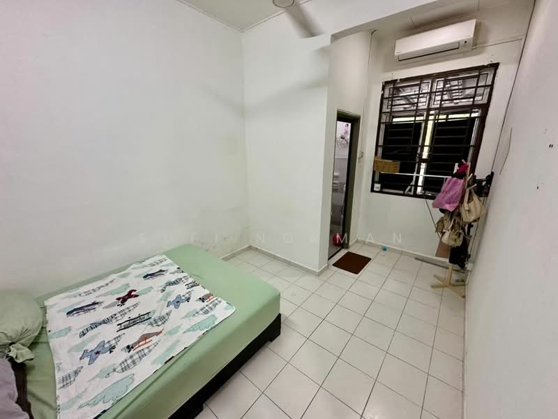 Taman Pulai Jaya untuk Untuk Dijual - RM 450,000, Apr 2026 - Bedroom - PropertyGuru.com.my