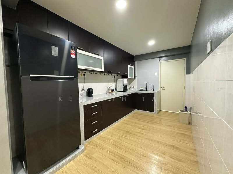 Apartment for Sale at Bayu Puteri 3 - Kenneth Tan - Kitchen - PropertyGuru.com.my