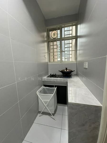 Apartment for Sale at Bayu Puteri 3 - Kenneth Tan - Kitchen - PropertyGuru.com.my