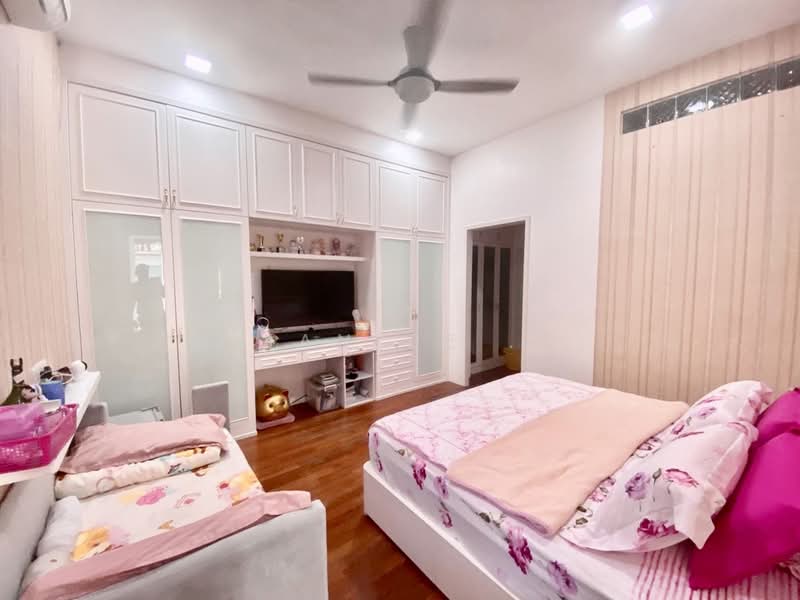 Taman Sutera Utama untuk Untuk Dijual - RM 2,050,000, Apr 2026 - Bedroom - PropertyGuru.com.my