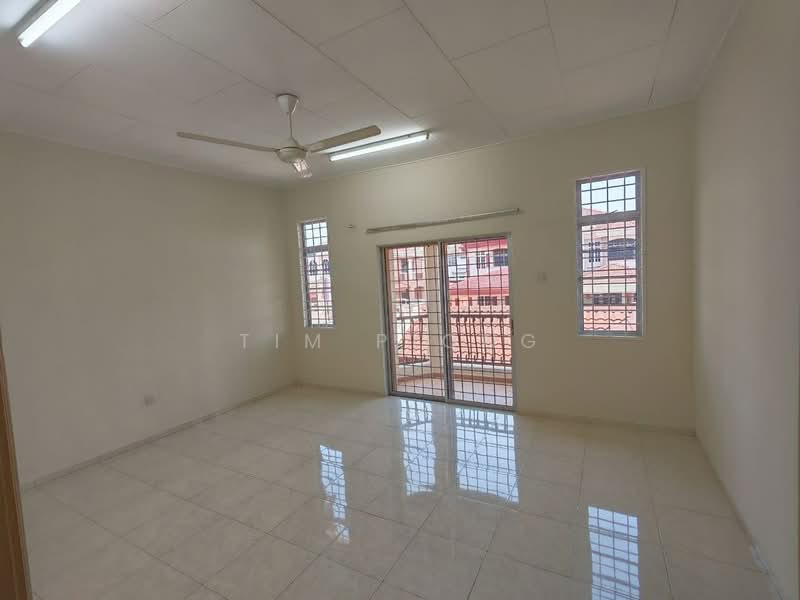 Rumah Teres 2 Tingkat untuk Dijual di Taman Semabok Permai (Semabok) - Tim Piong - Living Room - PropertyGuru.com.my