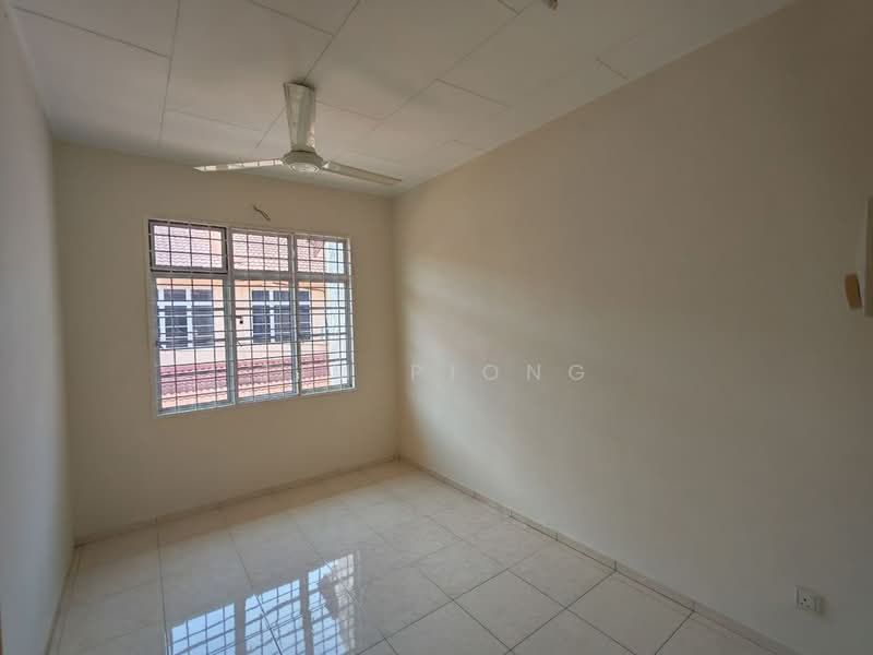 Rumah Teres 2 Tingkat untuk Dijual di Taman Semabok Permai (Semabok) - Tim Piong - Interior - PropertyGuru.com.my