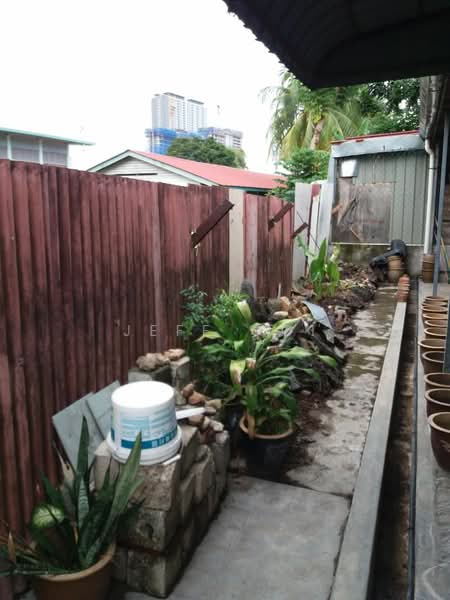 Semi-Detached House for Sale in Taman Jelutong (Jelutong) - Jeff Ooi - Exterior - PropertyGuru.com.my