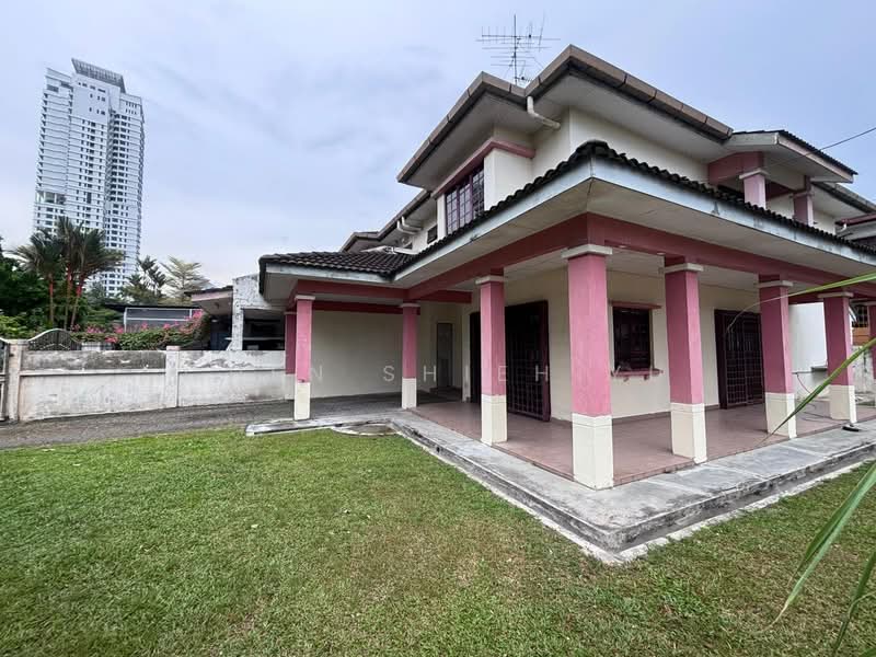 2-storey Terraced House for Sale in Permas Jaya (Johor Bahru) - Chen Shieh Yu - Exterior - PropertyGuru.com.my