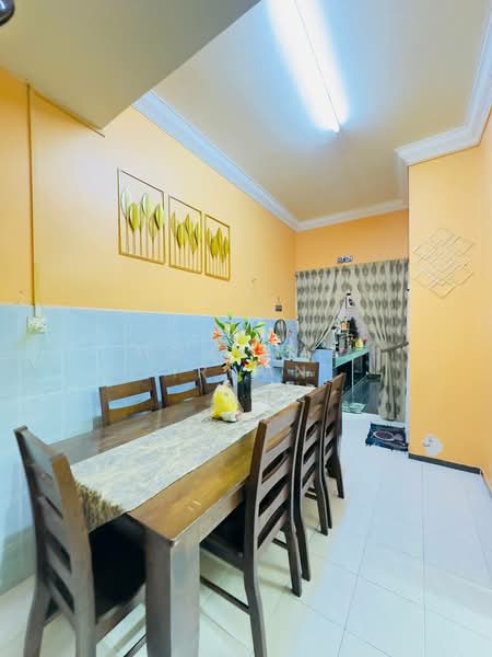 Medan Pengkalan Makmur untuk Untuk Dijual - RM 295,000, Apr 2026 - Dining Room - PropertyGuru.com.my