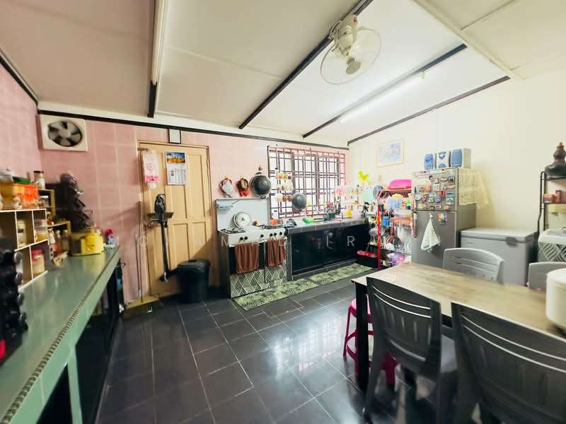 Medan Pengkalan Makmur untuk Untuk Dijual - RM 295,000, Apr 2026 - Kitchen - PropertyGuru.com.my