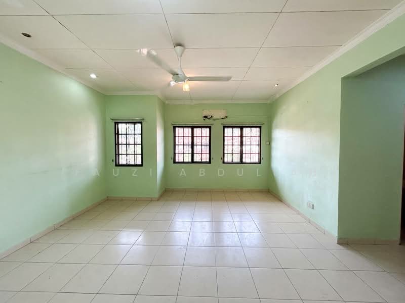 Terraced House for Sale in Bandar Tun Hussein Onn (Cheras) - Fauzi Abdullah - Living Room - PropertyGuru.com.my