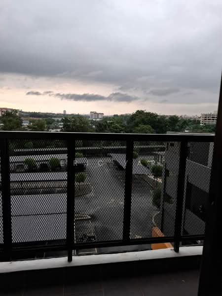Servis Apartment untuk Disewa di Residensi Emas - Eric Yap - Balcony - PropertyGuru.com.my
