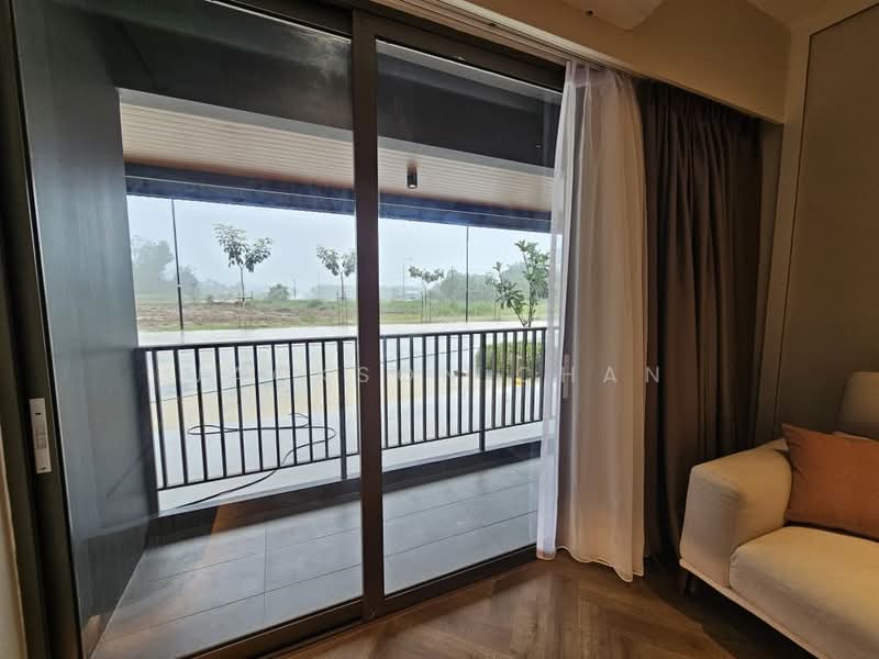 Condominium for Sale at Aria @ Banyan Valley - Jackson Chan - Balcony - PropertyGuru.com.my