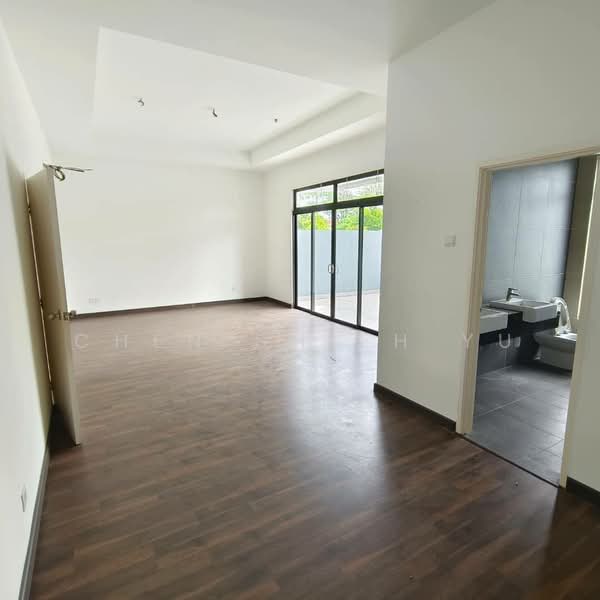 Semi-Detached House for Sale in Taman Desa Tebrau (Tebrau) - Chen Shieh Yu - Living Room - PropertyGuru.com.my