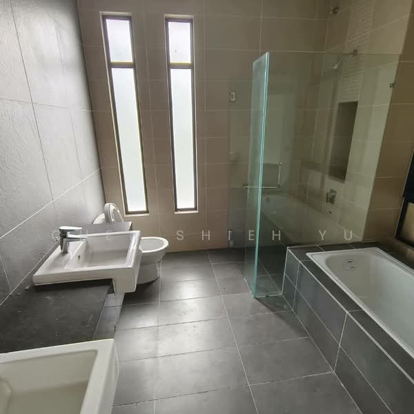 Semi-Detached House for Sale in Taman Desa Tebrau (Tebrau) - Chen Shieh Yu - Bathroom - PropertyGuru.com.my