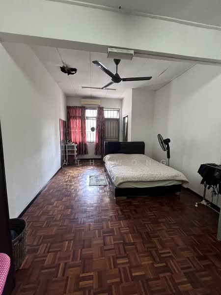 2-storey Terraced House for Sale in Taman Desa (Kuala Lumpur) - Kath Wong - Bedroom - PropertyGuru.com.my