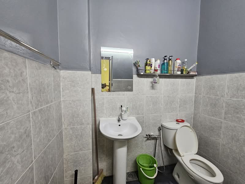 Bandar Sungai Long untuk Untuk Dijual - RM 650,000, Apr 2026 - Bathroom - PropertyGuru.com.my