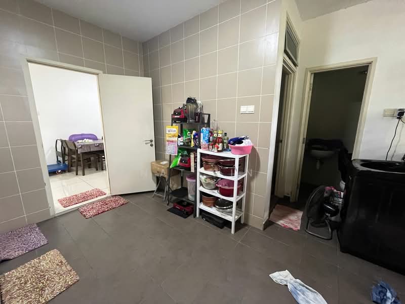 Semi-Detached House for Sale in Taman Nusa Idaman (Iskandar Puteri (Nusajaya)) - Nat Sin - Kitchen - PropertyGuru.com.my