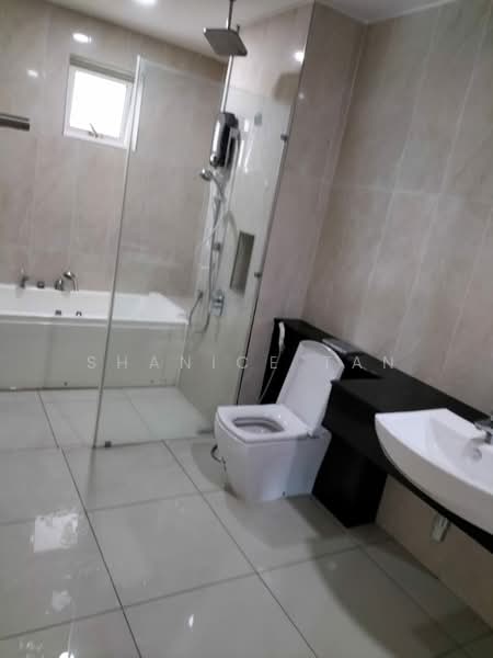 Service Residence for Sale at Paragon Residences @ Straits View - Shanice Tan - Bathroom - PropertyGuru.com.my