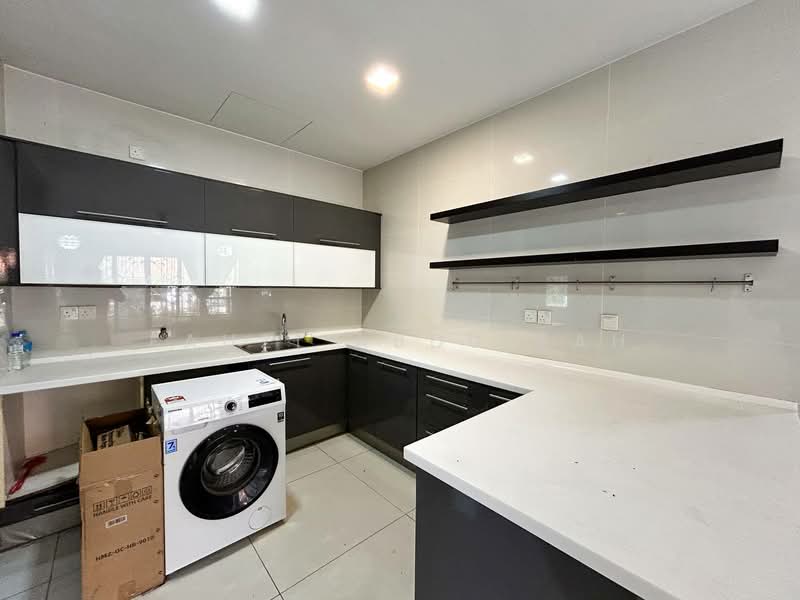 Bungalow for Sale in Presint 8 (Putrajaya) - Fauzi Abdullah - Kitchen - PropertyGuru.com.my